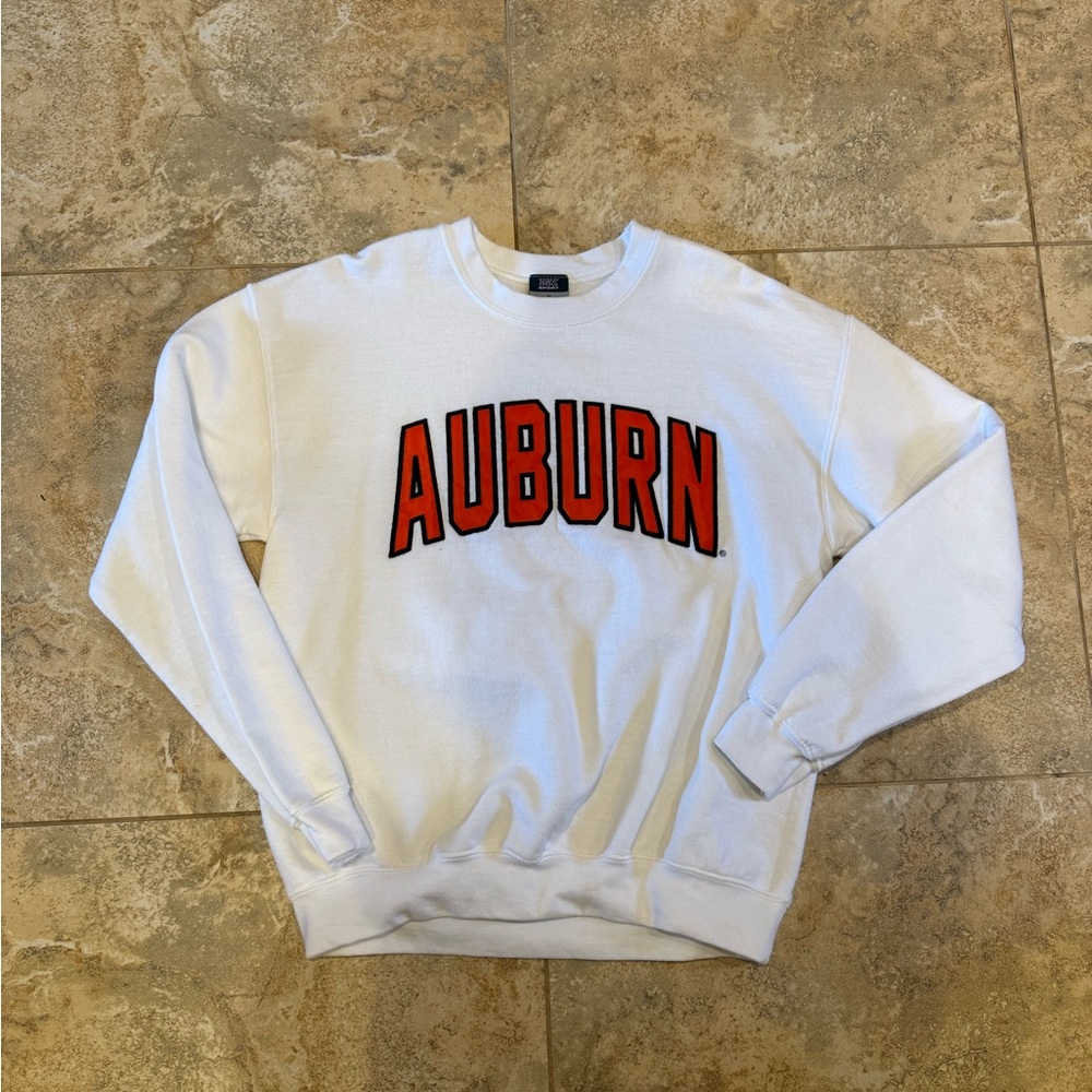 MV Sport White Crewneck Sweatshirt with Orange university of Auburn Logo sz M